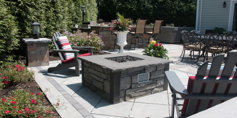 Creating Elegant Outdoor Entertaining Spaces for all Seasons